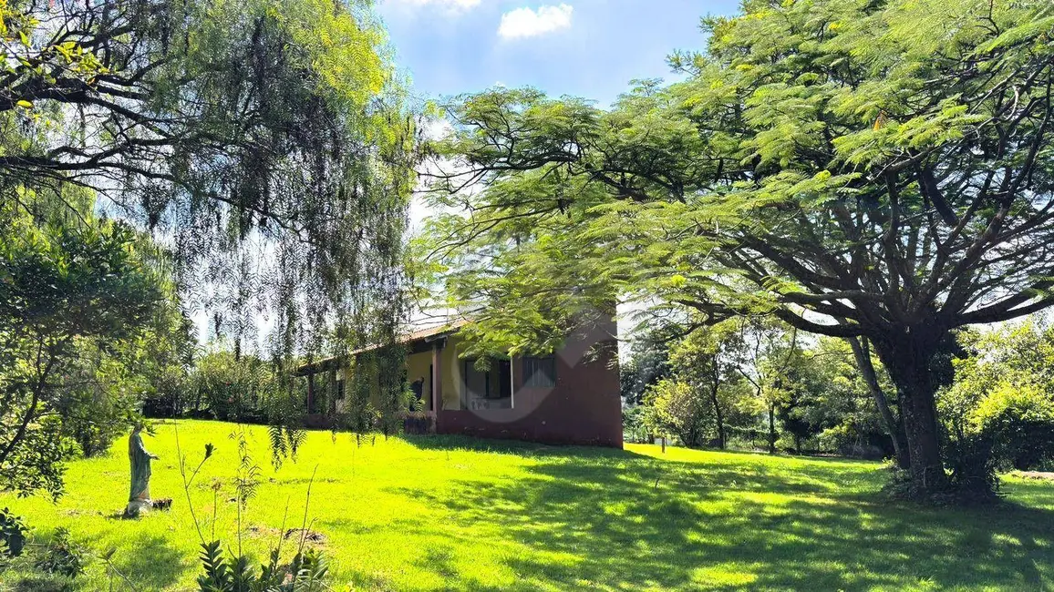 Chácara com 2 quartos à venda, 5447m2 em Dom Pedro I, Londrina - PR - imagem 2 Foto 2 de Chácara com 2 quartos à venda, 5447m2 em Dom Pedro I, Londrina - PR