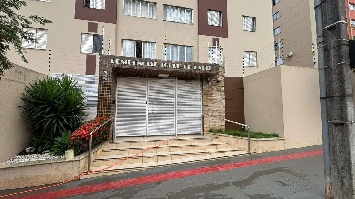 Apartamento com 3 quartos para alugar, 95m2 em Centro, Londrina - PR - imagem 1 Foto 1 de Apartamento com 3 quartos para alugar, 95m2 em Centro, Londrina - PR