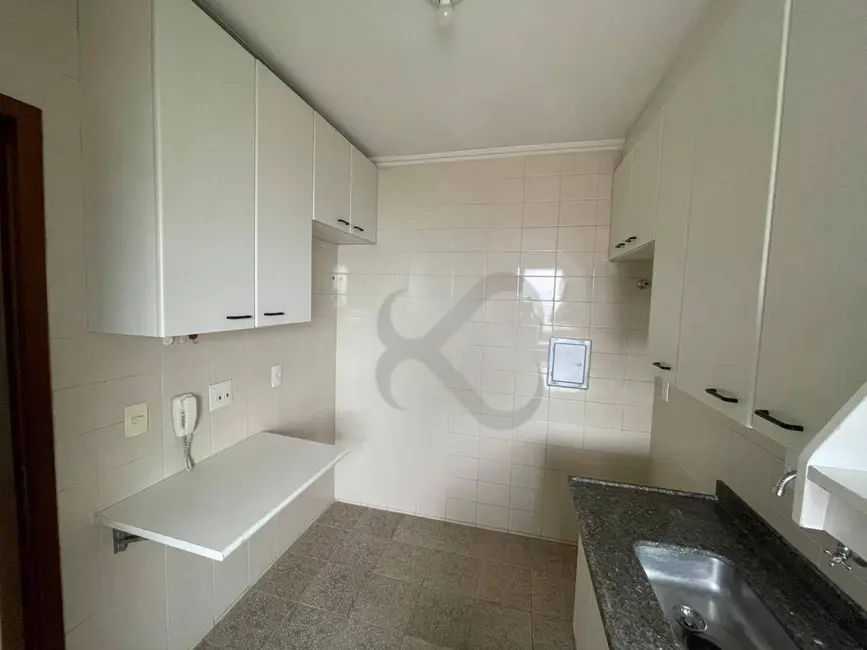 Apartamento com 3 quartos para alugar, 95m2 em Centro, Londrina - PR - imagem 7 Foto 7 de Apartamento com 3 quartos para alugar, 95m2 em Centro, Londrina - PR