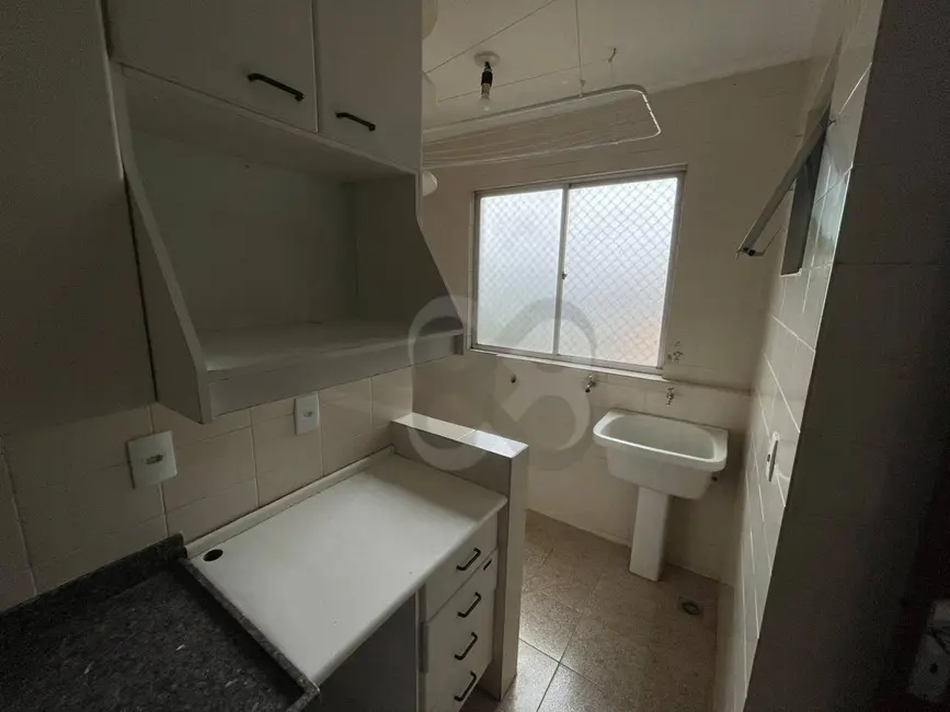 Apartamento com 3 quartos para alugar, 95m2 em Centro, Londrina - PR - imagem 8 Foto 8 de Apartamento com 3 quartos para alugar, 95m2 em Centro, Londrina - PR