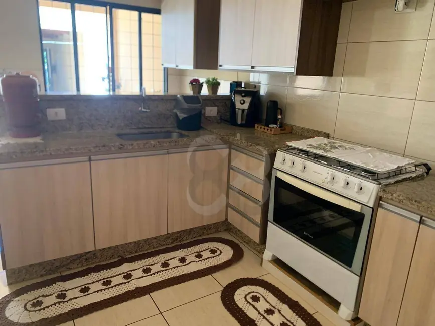 Foto 9 de Casa com 2 quartos à venda, 252m2 em Jardim Vitória, Cambe - PR