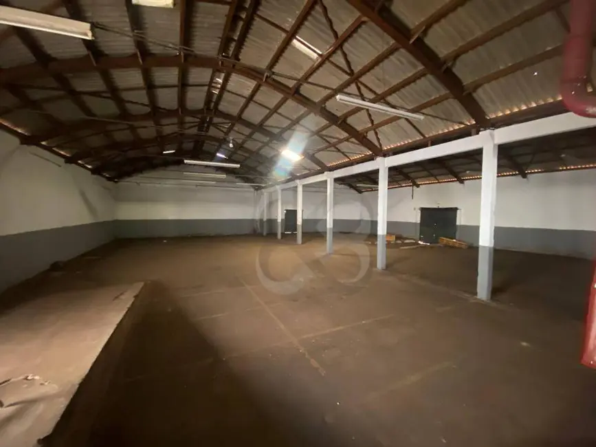 Foto 3 de Armazém / Galpão para alugar, 2000m2 em Vila Ziober, Londrina - PR