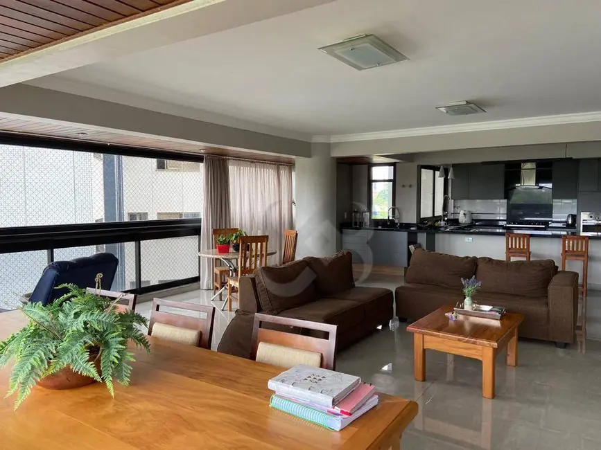 Foto 9 de Apartamento com 3 quartos à venda, 309m2 em Centro, Londrina - PR