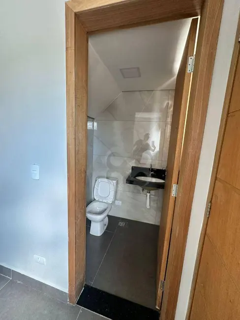 Foto 4 de Sobrado com 2 quartos para alugar, 250m2 em Colúmbia, Londrina - PR