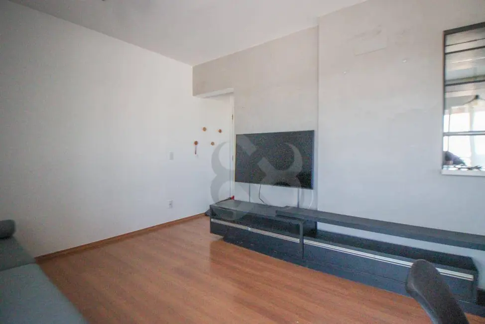 Foto 3 de Apartamento com 2 quartos para alugar, 120m2 em Londrina - PR