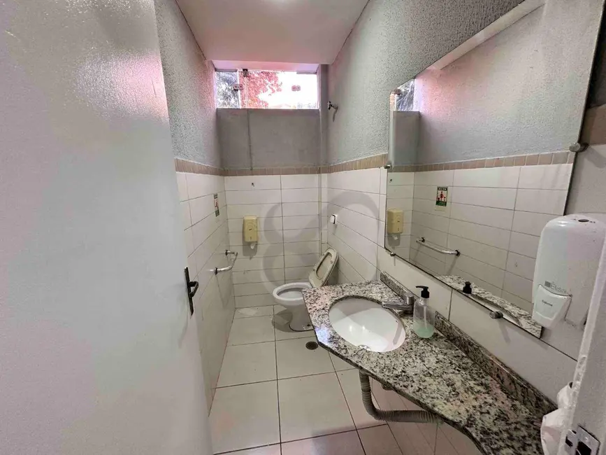 Foto 12 de Casa para alugar, 350m2 em Lago Parque, Londrina - PR