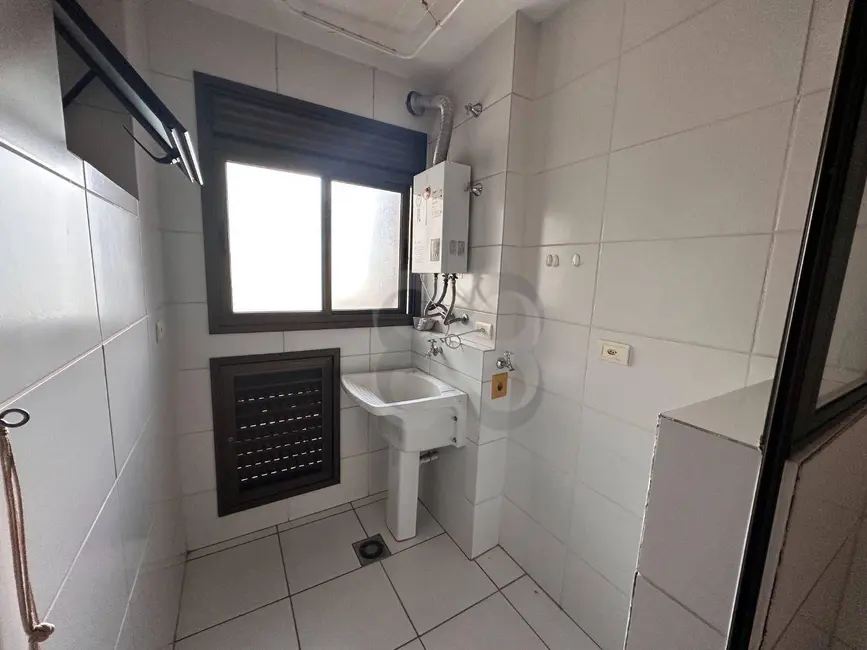 Foto 3 de Apartamento com 3 quartos para alugar, 115m2 em Centro, Londrina - PR