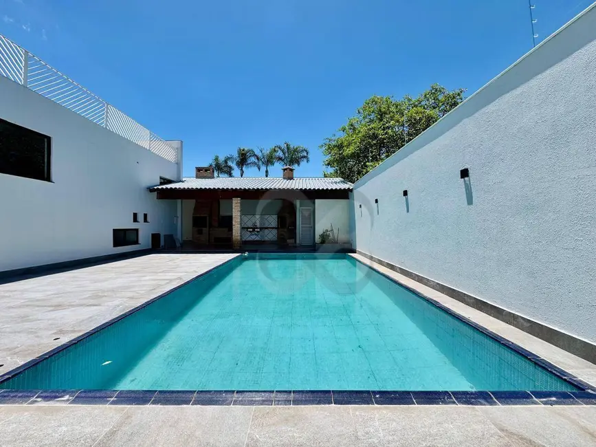 Casa com 3 quartos à venda e para alugar, 500m2 em Mediterrâneo, Londrina - PR - imagem 3 Foto 3 de Casa com 3 quartos à venda e para alugar, 500m2 em Mediterrâneo, Londrina - PR