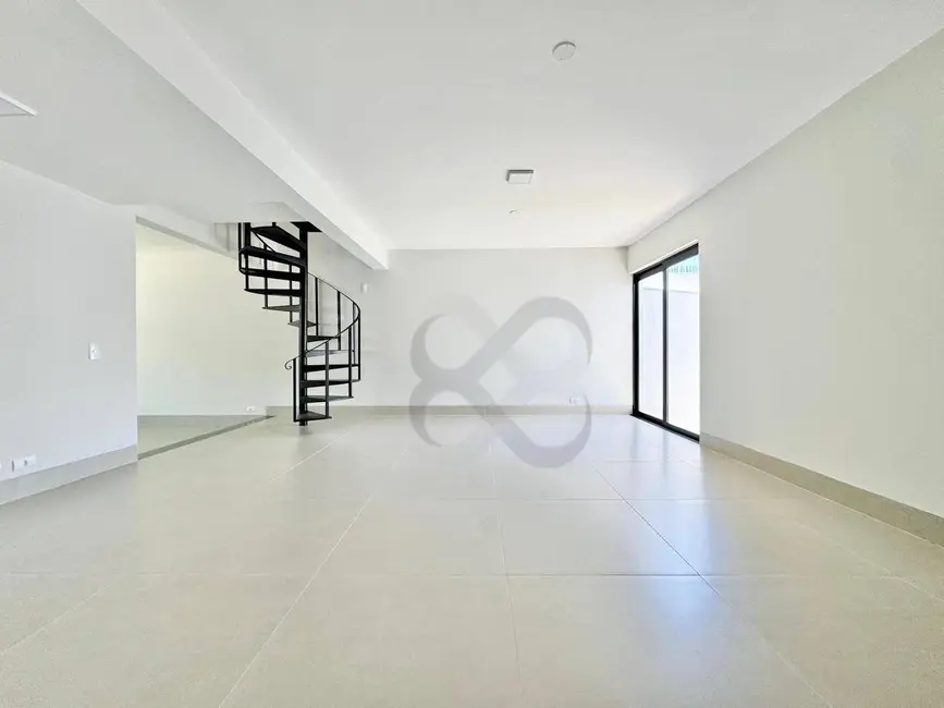 Casa com 3 quartos à venda e para alugar, 500m2 em Mediterrâneo, Londrina - PR - imagem 8 Foto 8 de Casa com 3 quartos à venda e para alugar, 500m2 em Mediterrâneo, Londrina - PR