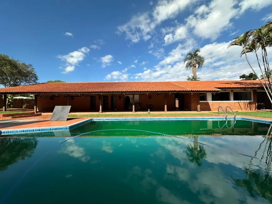 Foto 1 de Casa com 8 quartos à venda e para alugar, 2574m2 em Dom Pedro, Londrina - PR