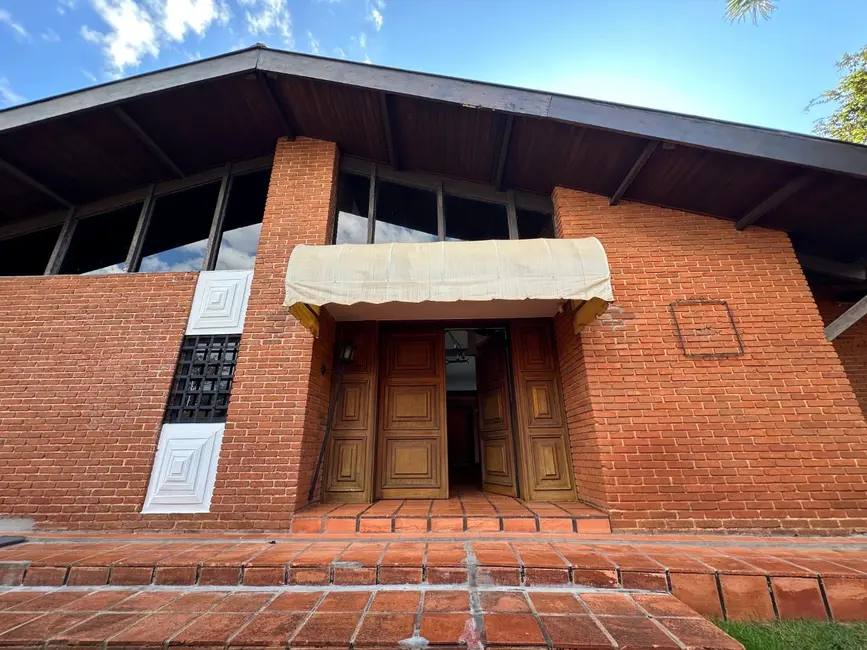 Foto 2 de Casa com 8 quartos à venda e para alugar, 2574m2 em Dom Pedro, Londrina - PR