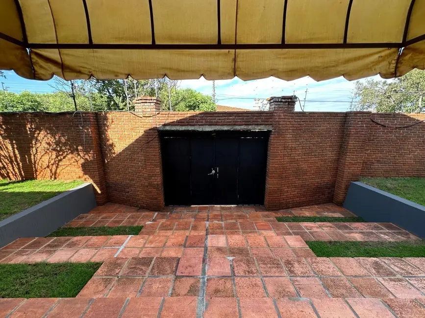 Foto 3 de Casa com 8 quartos à venda e para alugar, 2574m2 em Dom Pedro, Londrina - PR