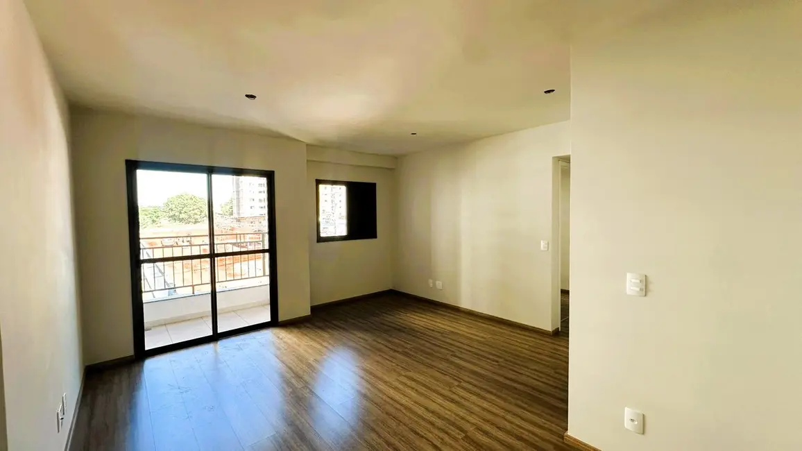 Foto 2 de Apartamento com 2 quartos para alugar, 64m2 em Aurora, Londrina - PR