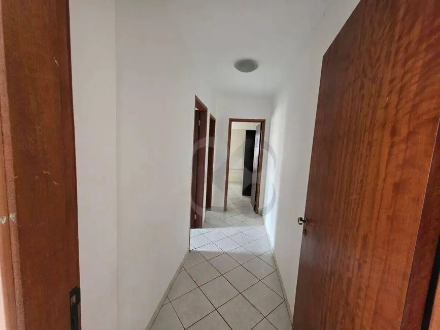 Foto 6 de Apartamento com 2 quartos à venda, 61m2 em Londrina - PR