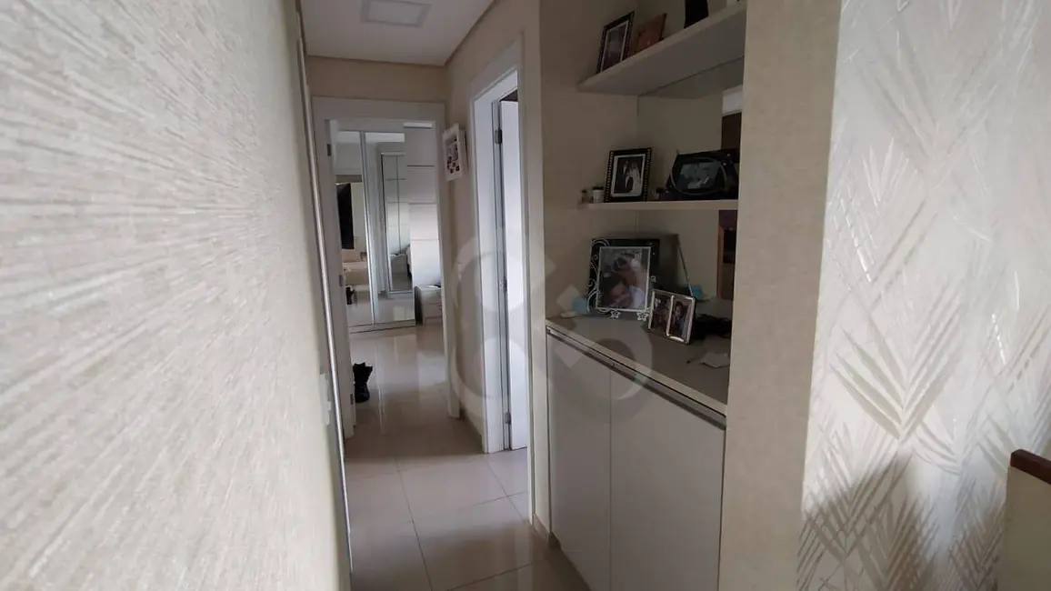 Apartamento com 3 quartos à venda, 168m2 em Londrina - PR - imagem 8 Foto 8 de Apartamento com 3 quartos à venda, 168m2 em Londrina - PR