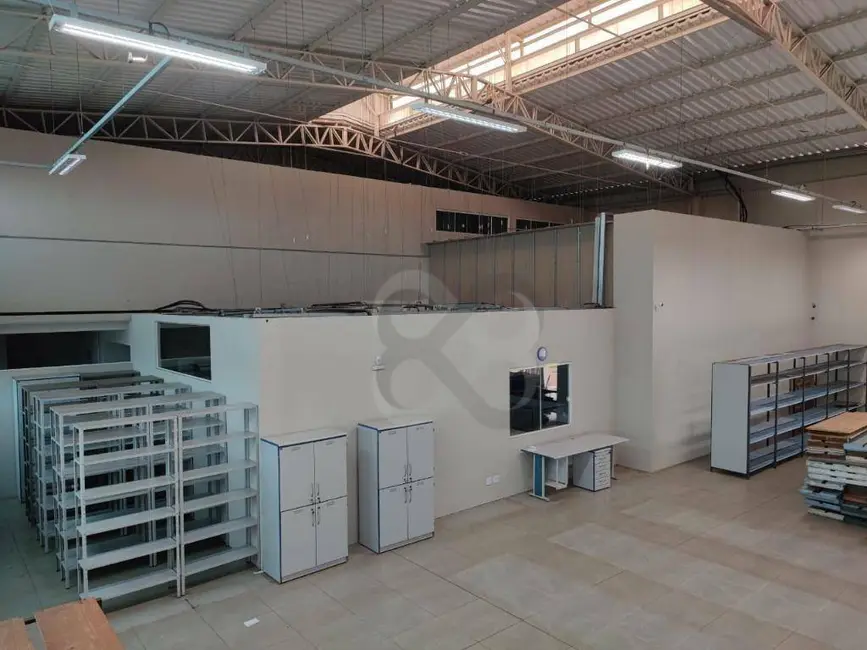 Foto 4 de Armazém / Galpão para alugar, 600m2 em Londrina - PR