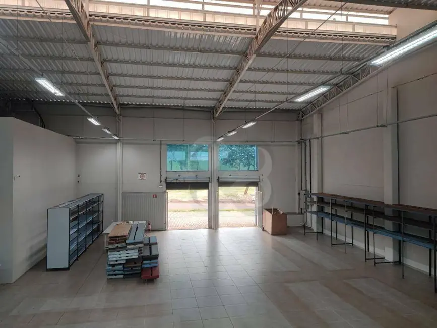 Foto 3 de Armazém / Galpão para alugar, 600m2 em Londrina - PR