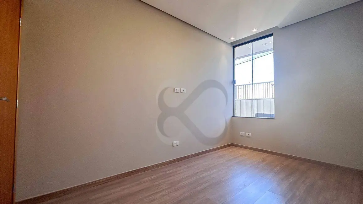Foto 9 de Casa com 3 quartos à venda, 180m2 em Jardim Burle Marx, Londrina - PR