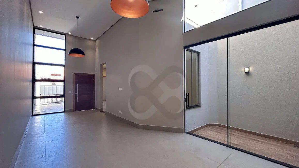 Foto 1 de Casa com 3 quartos à venda, 180m2 em Jardim Burle Marx, Londrina - PR