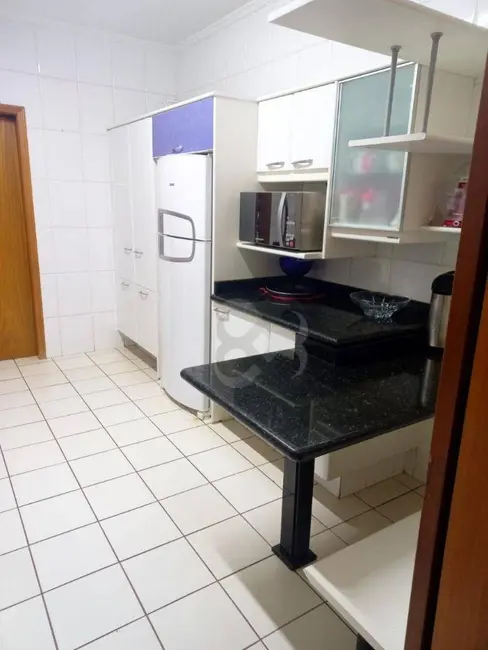 Foto 7 de Apartamento com 3 quartos à venda, 227m2 em Centro, Londrina - PR