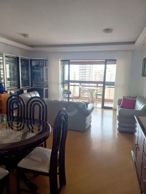 Foto 4 de Apartamento com 3 quartos à venda, 227m2 em Centro, Londrina - PR