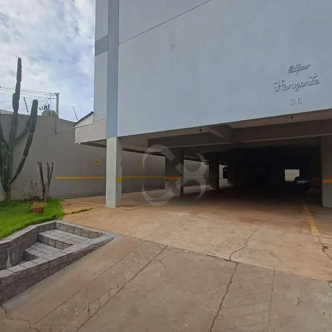 Foto 2 de Apartamento com 1 quarto para alugar, 35m2 em Centro, Londrina - PR