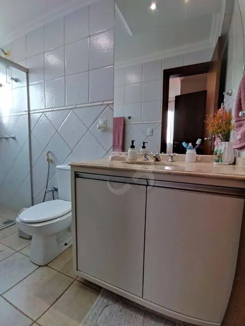 Foto 9 de Apartamento com 2 quartos à venda, 110m2 em Centro, Londrina - PR