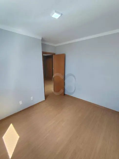 Foto 7 de Apartamento com 2 quartos à venda, 40m2 em Londrina - PR