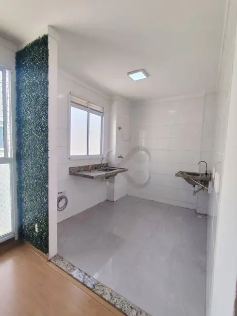 Foto 4 de Apartamento com 2 quartos à venda, 40m2 em Londrina - PR