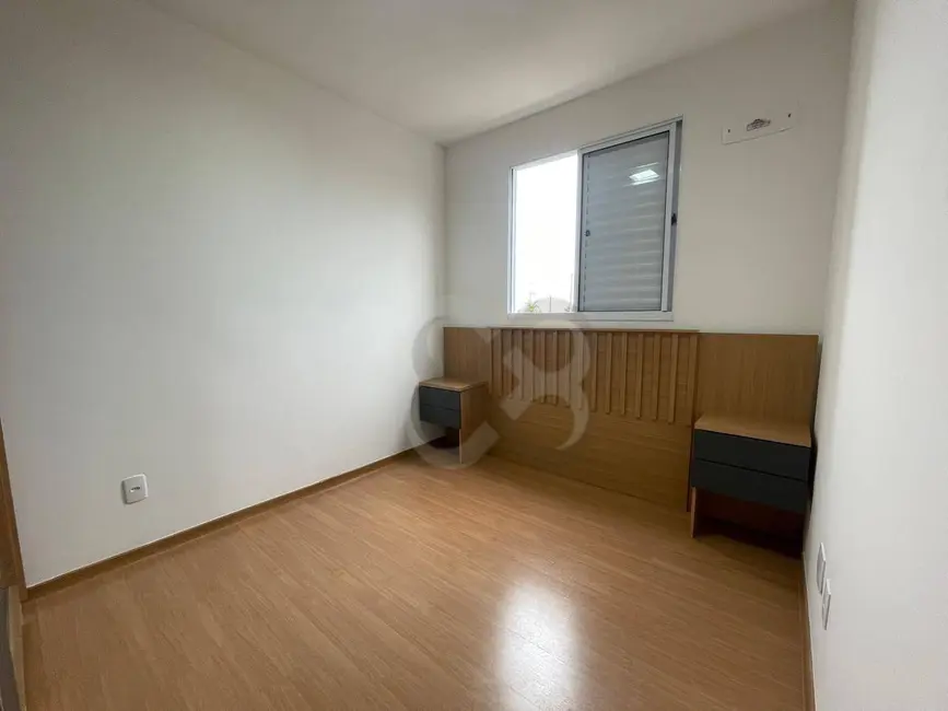 Foto 5 de Apartamento com 2 quartos à venda, 46m2 em Londrina - PR