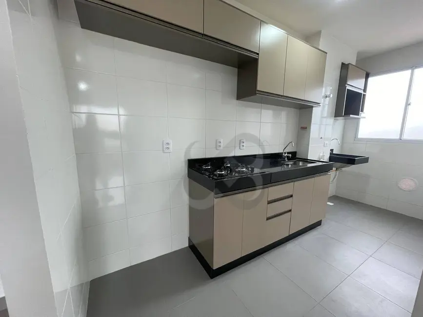 Foto 2 de Apartamento com 2 quartos à venda, 46m2 em Londrina - PR