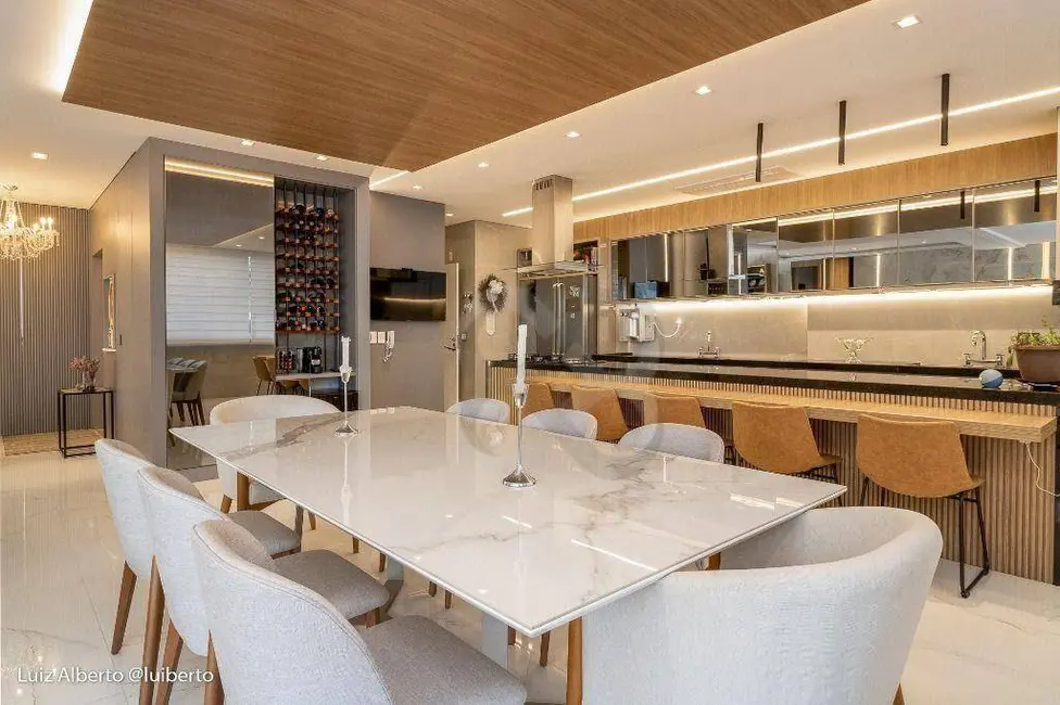 Foto 7 de Apartamento com 3 quartos à venda, 391m2 em Santa Rosa, Londrina - PR