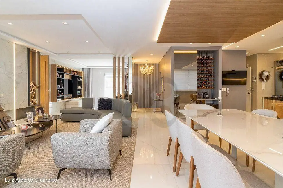Foto 6 de Apartamento com 3 quartos à venda, 391m2 em Santa Rosa, Londrina - PR
