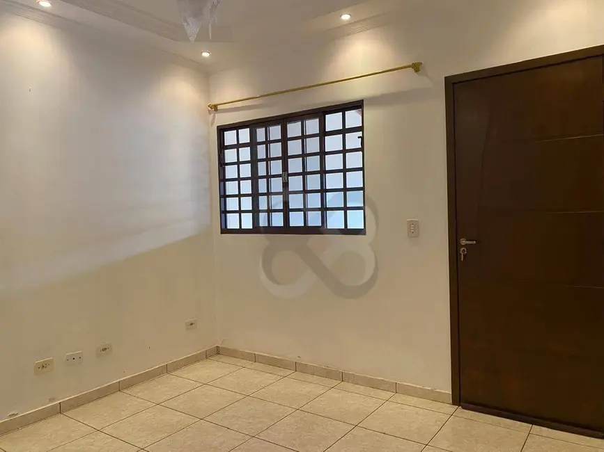 Foto 9 de Casa com 3 quartos à venda, 184m2 em Londrina - PR
