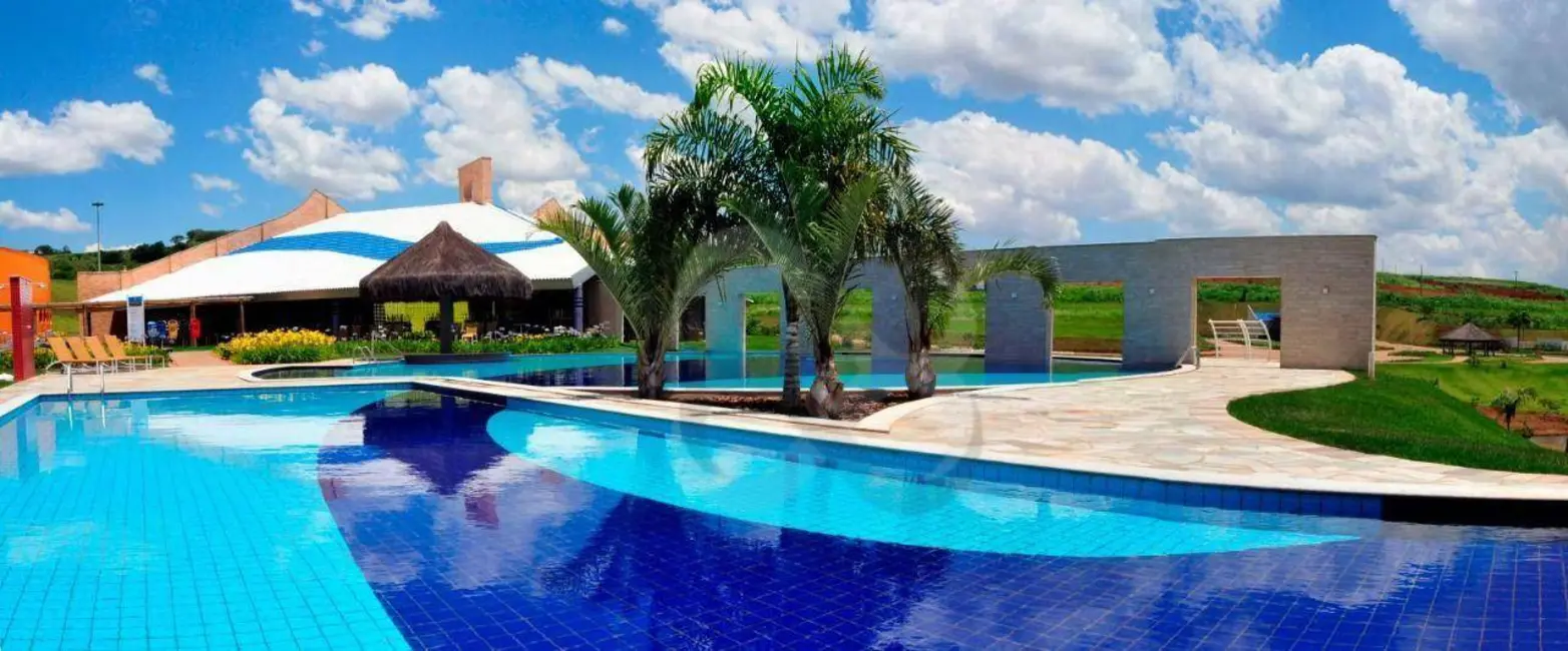 Foto 3 de Terreno / Lote à venda, 2667m2 em Sertanopolis - PR
