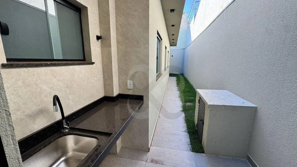 Foto 9 de Casa com 3 quartos à venda, 156m2 em Londrina - PR