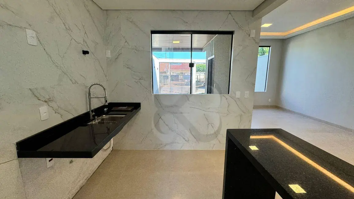 Foto 8 de Casa com 3 quartos à venda, 156m2 em Londrina - PR
