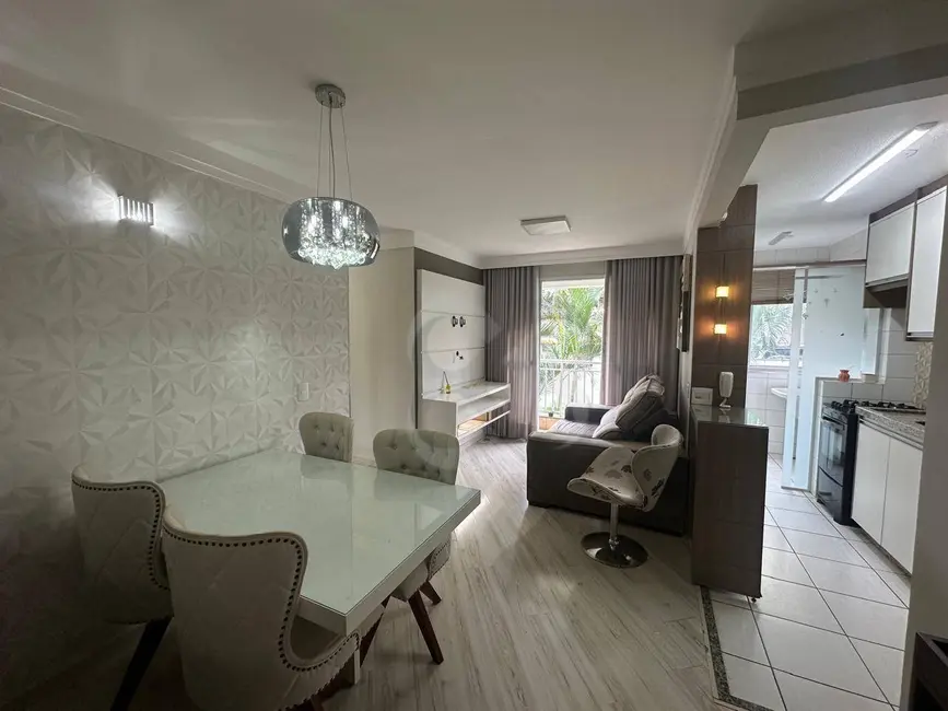 Foto 4 de Apartamento com 3 quartos à venda e para alugar, 66m2 em Aurora, Londrina - PR