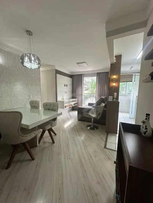 Foto 2 de Apartamento com 3 quartos à venda e para alugar, 66m2 em Aurora, Londrina - PR