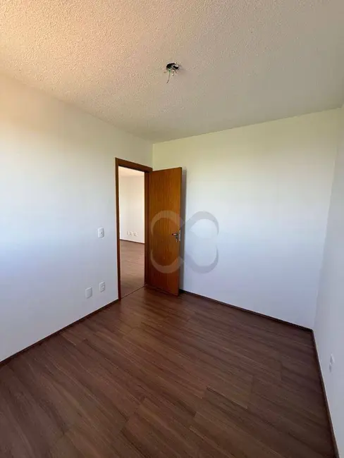 Foto 8 de Apartamento com 2 quartos para alugar, 46m2 em Londrina - PR