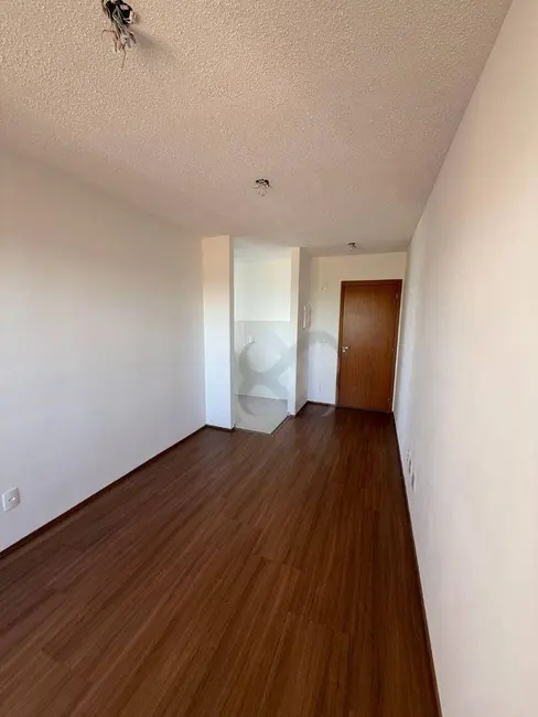 Foto 2 de Apartamento com 2 quartos para alugar, 46m2 em Londrina - PR