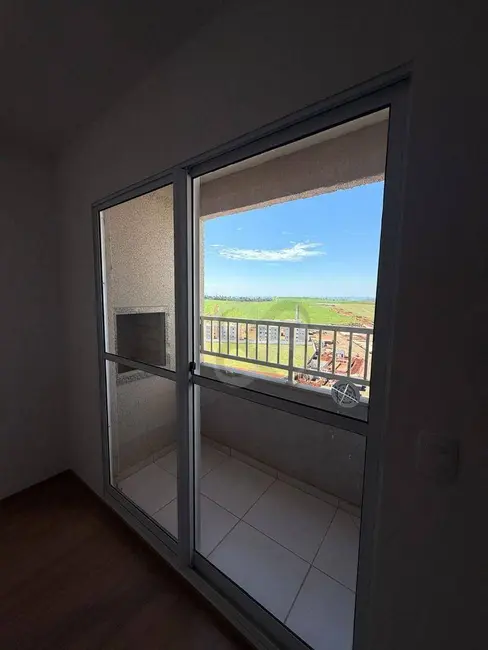 Foto 3 de Apartamento com 2 quartos para alugar, 46m2 em Londrina - PR