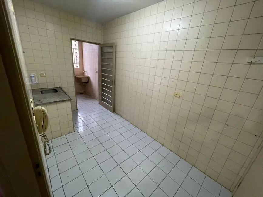 Foto 4 de Apartamento com 3 quartos para alugar, 105m2 em Centro, Londrina - PR