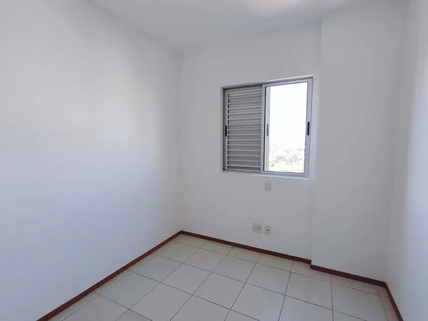 Foto 7 de Apartamento com 3 quartos para alugar, 115m2 em Vila Filipin, Londrina - PR