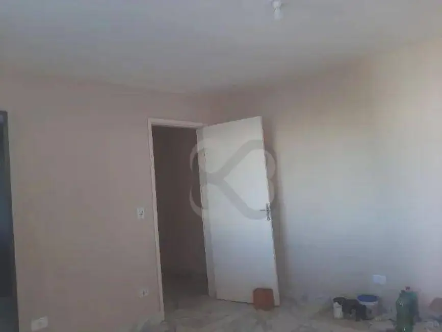 Kitnet com 1 quarto para alugar, 46m2 em Colinas, Londrina - PR - imagem 6 Foto 6 de Kitnet com 1 quarto para alugar, 46m2 em Colinas, Londrina - PR