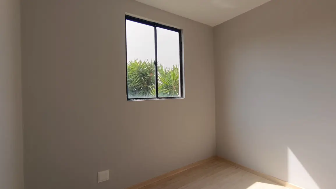 Foto 7 de Apartamento com 2 quartos para alugar, 39m2 em Jardim Novo Sabará, Londrina - PR