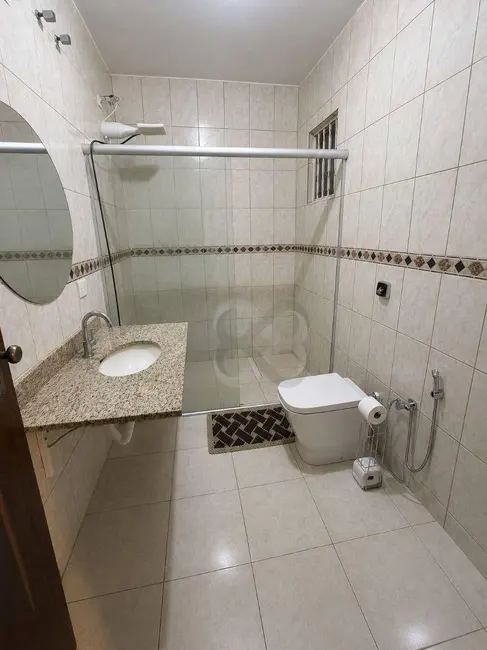 Foto 7 de Casa com 4 quartos para alugar, 135m2 em Bandeirantes, Londrina - PR