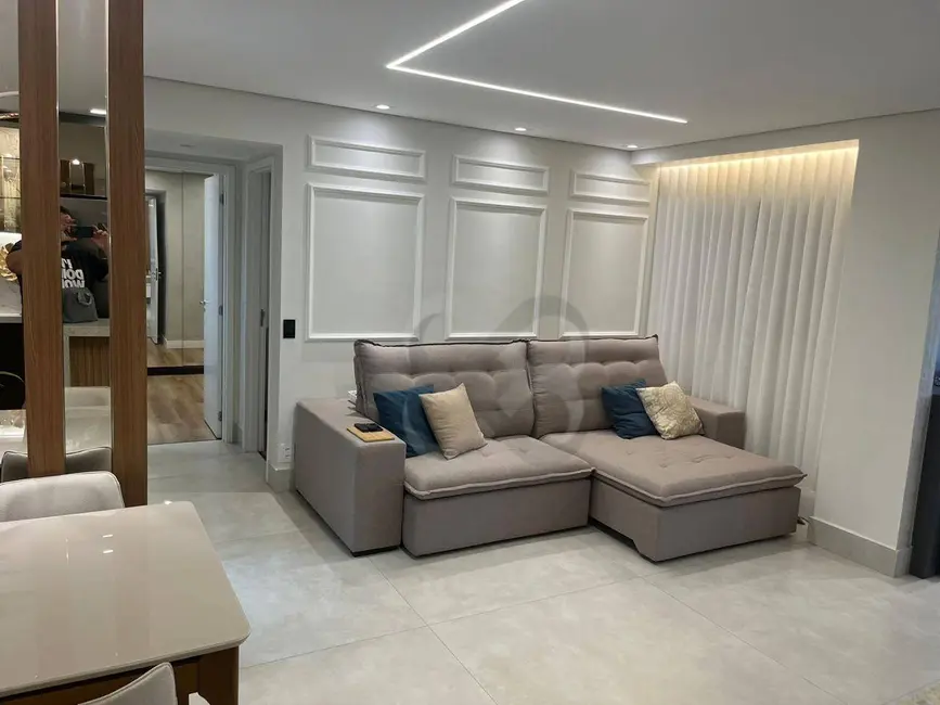 Foto 6 de Apartamento com 2 quartos à venda, 93m2 em Aurora, Londrina - PR