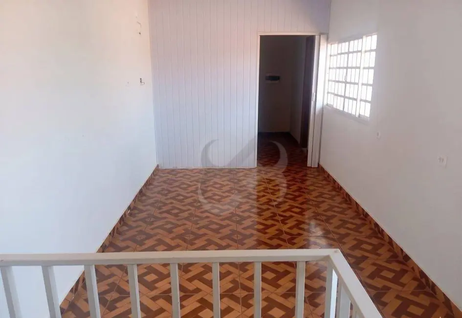 Foto 8 de Casa com 5 quartos à venda, 200m2 em Conjunto Cafezal 1, Londrina - PR