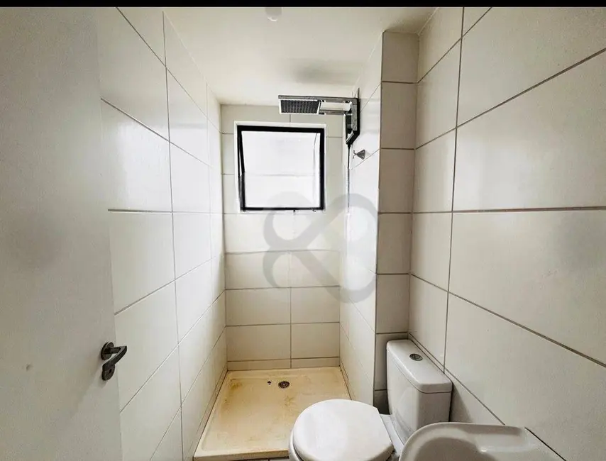 Foto 5 de Apartamento com 2 quartos à venda e para alugar, 49m2 em Londrina - PR